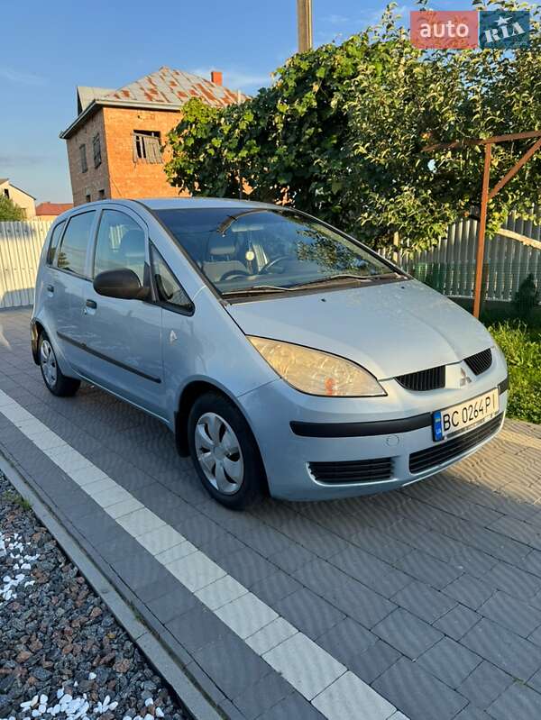 Mitsubishi Colt (2005)