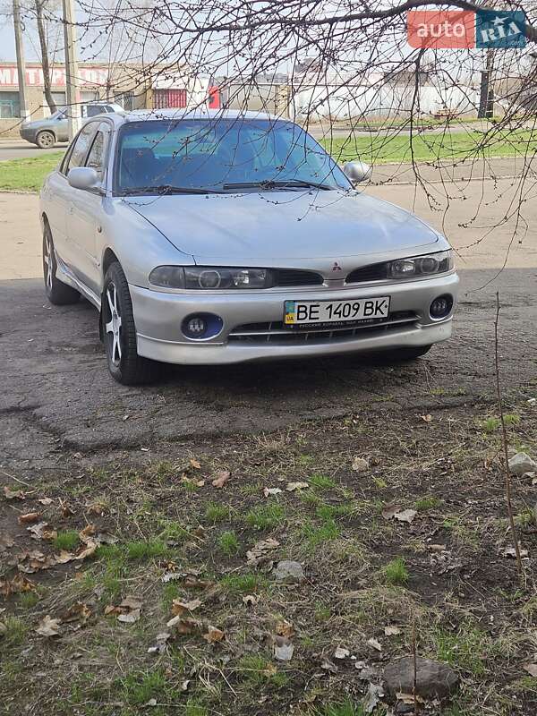 Mitsubishi Galant (1996)