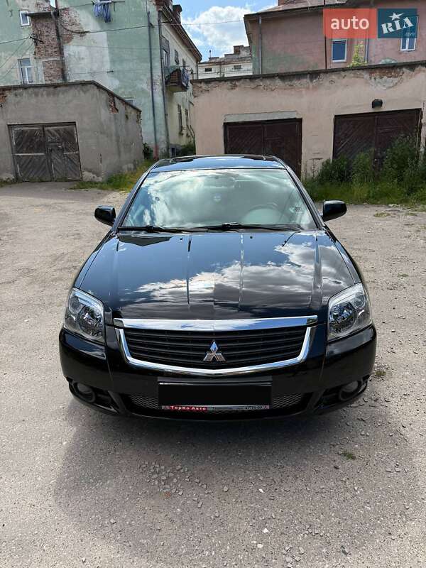Mitsubishi Galant (2009)