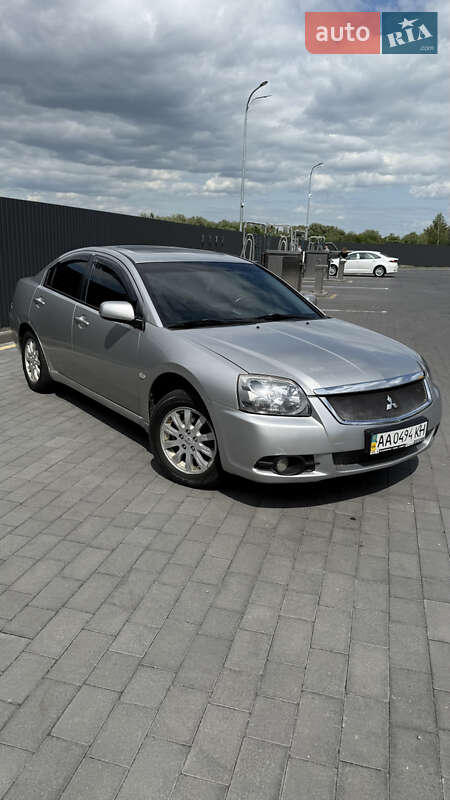 Mitsubishi Galant (2009)