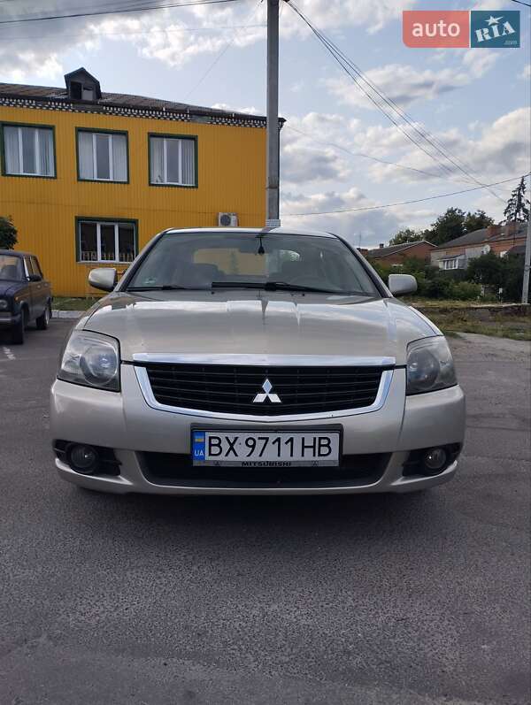 Mitsubishi Galant (2009)