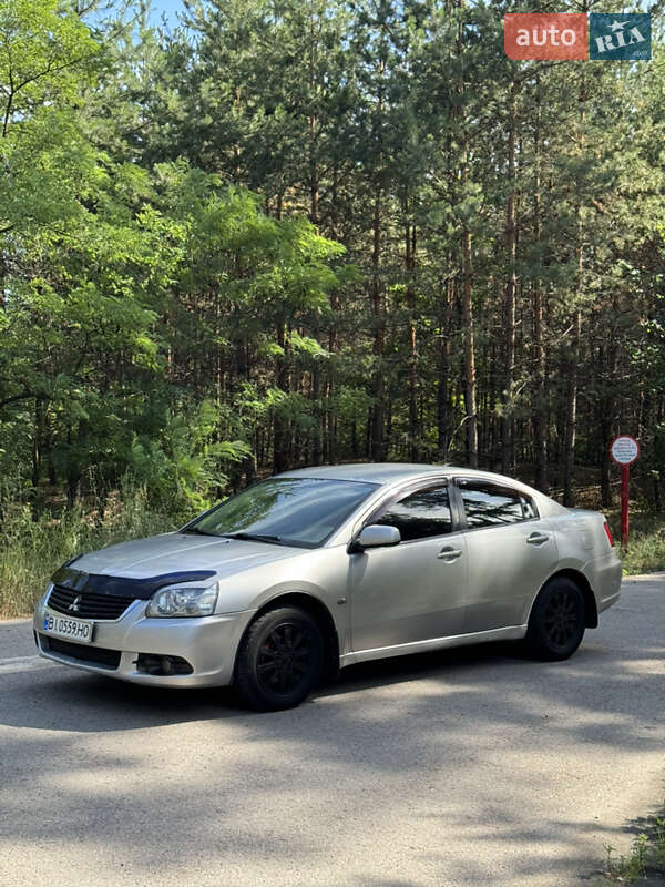 Mitsubishi Galant (2008)