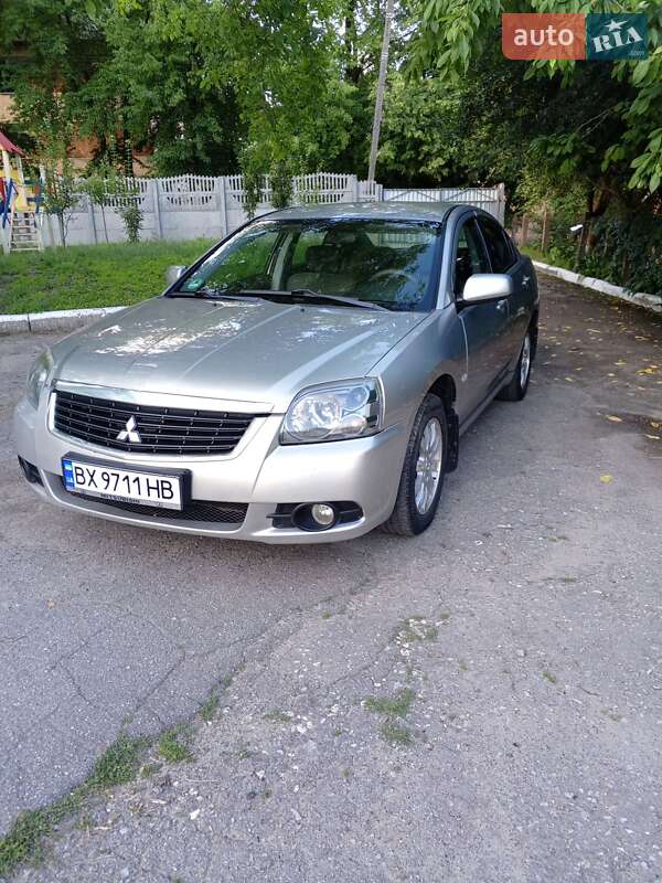 Mitsubishi Galant (2009)