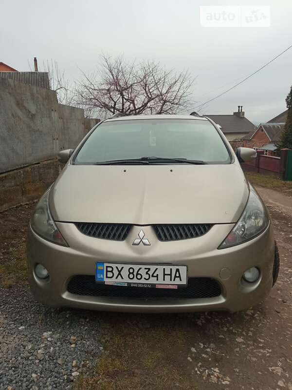 Mitsubishi Grandis (2007)