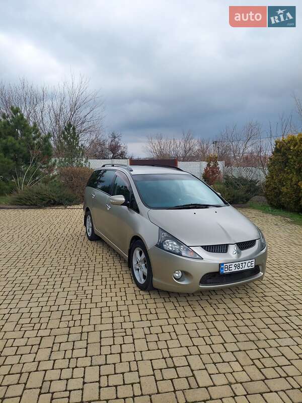 Mitsubishi Grandis (2007)