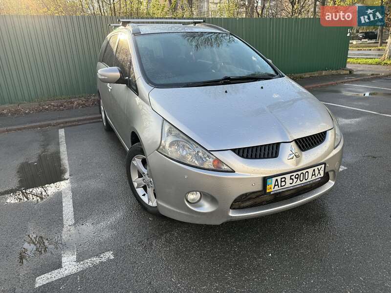 Mitsubishi Grandis (2008)