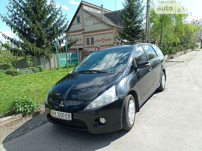 Mitsubishi Grandis (2008)