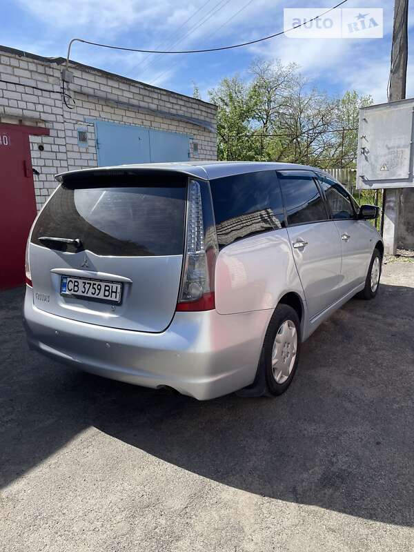 Mitsubishi Grandis (2006)