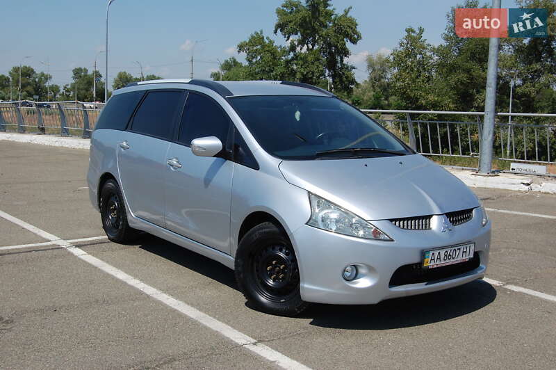 Mitsubishi Grandis (2008)