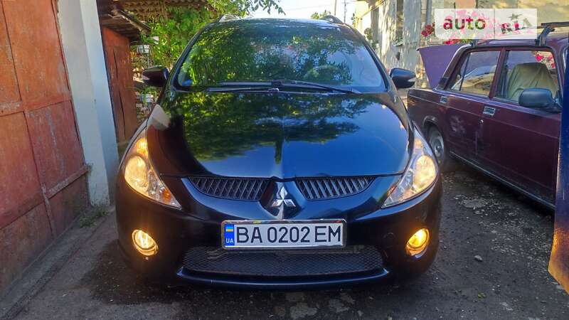 Mitsubishi Grandis (2005)