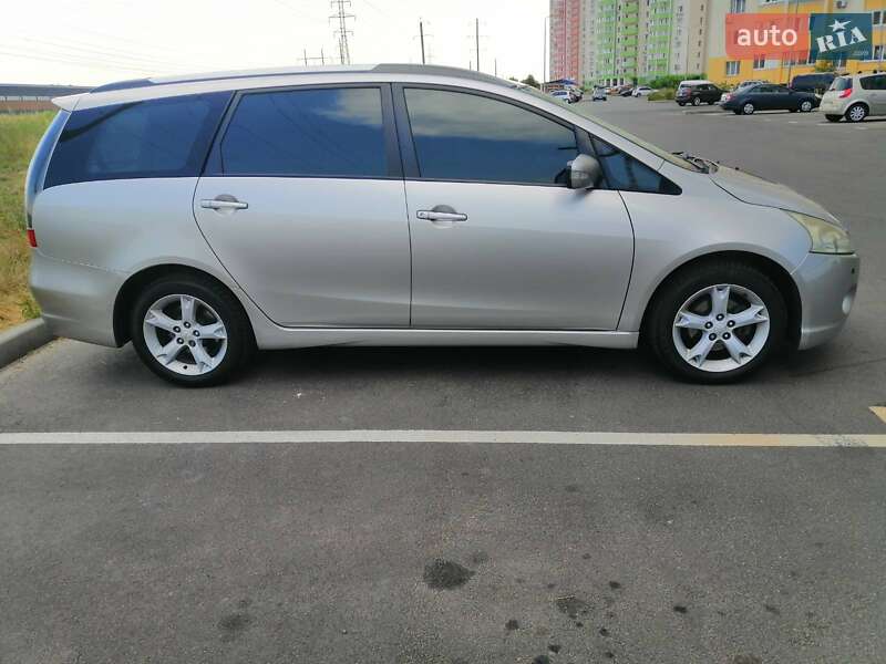Mitsubishi Grandis (2008)