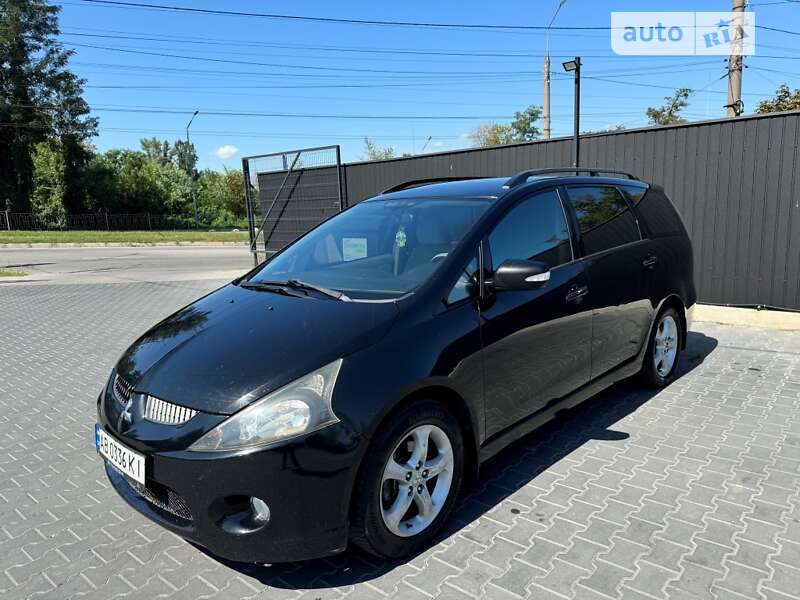 Mitsubishi Grandis (2005)