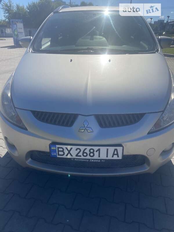 Mitsubishi Grandis (2008)