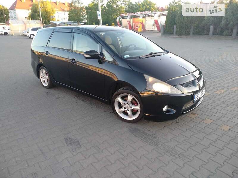 Mitsubishi Grandis (2004)