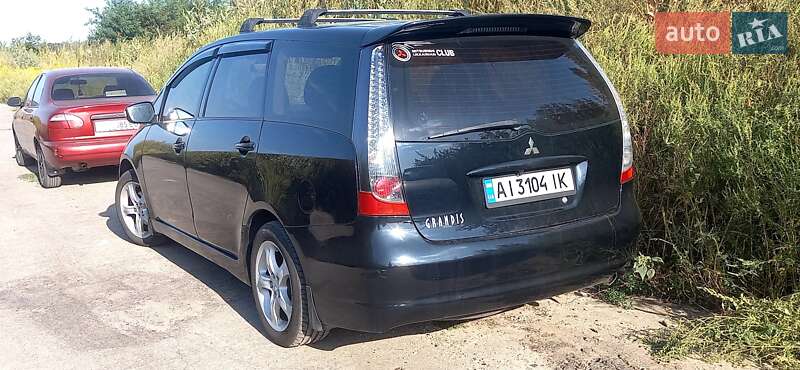 Mitsubishi Grandis (2006)
