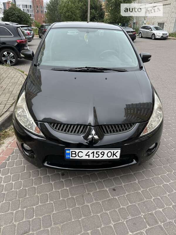 Mitsubishi Grandis (2008)