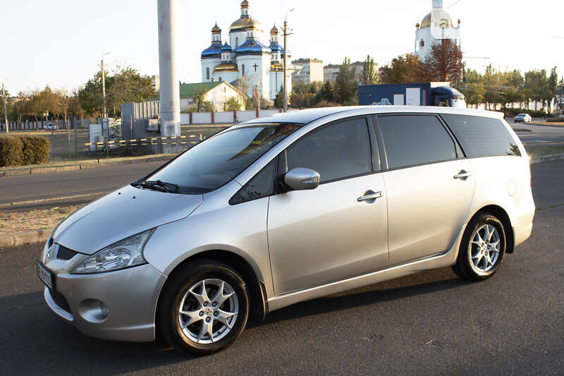 Mitsubishi Grandis (2008)