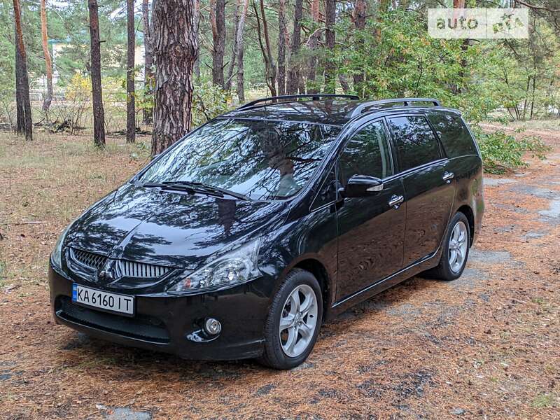Mitsubishi Grandis (2005)