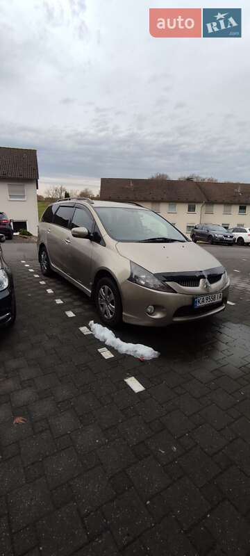 Mitsubishi Grandis (2006)