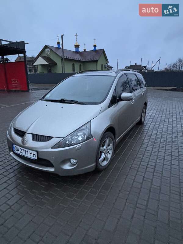 Mitsubishi Grandis (2007)