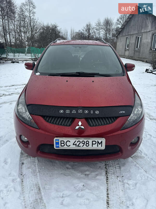 Mitsubishi Grandis (2006)