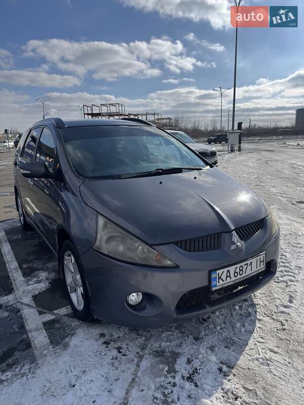 Mitsubishi Grandis (2008)
