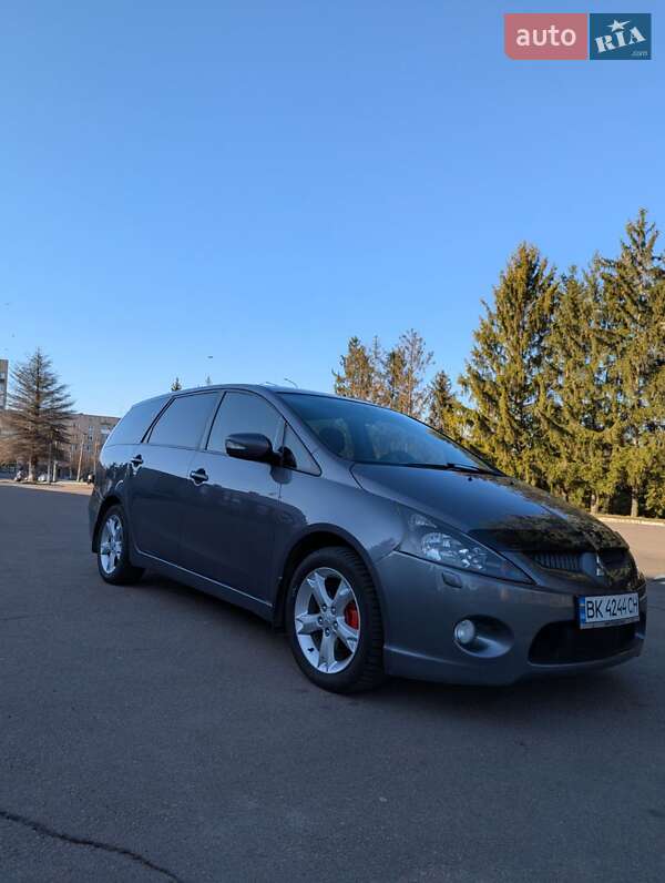 Mitsubishi Grandis (2007)