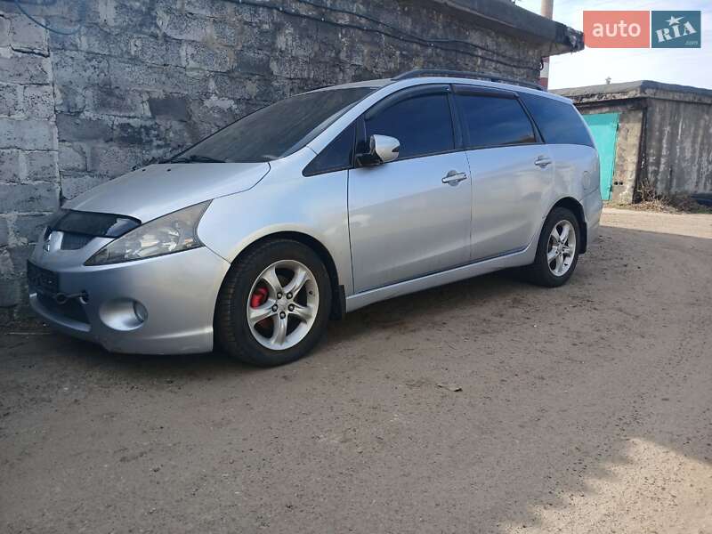 Mitsubishi Grandis (2006)