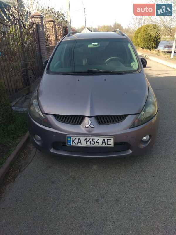 Mitsubishi Grandis (2004)