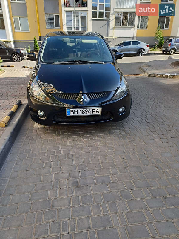 Mitsubishi Grandis (2005)