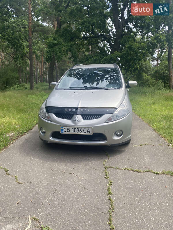 Mitsubishi Grandis (2007)