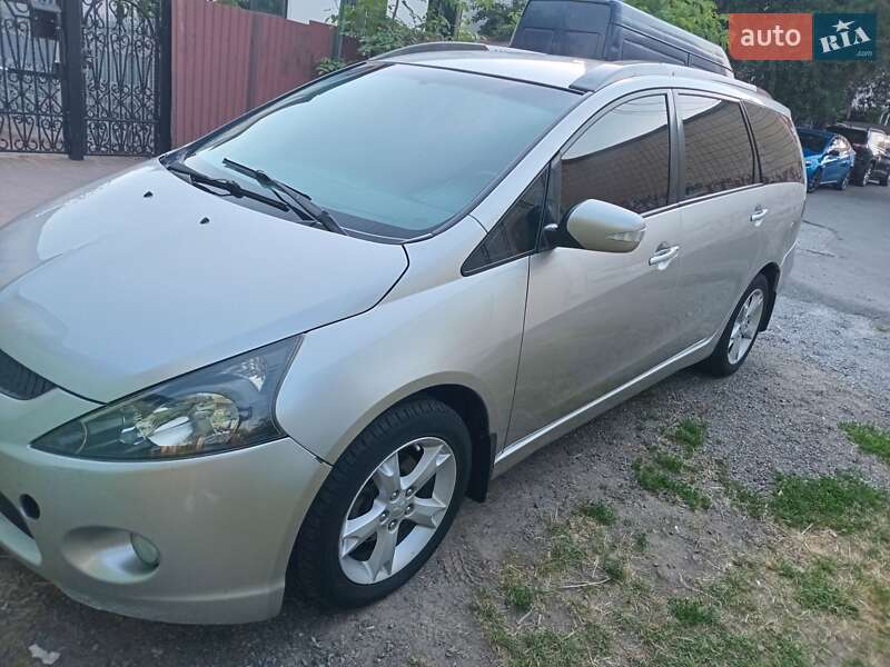 Mitsubishi Grandis (2007)