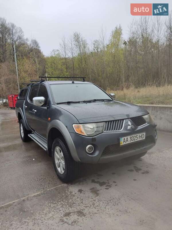 Mitsubishi L 200 (2008)