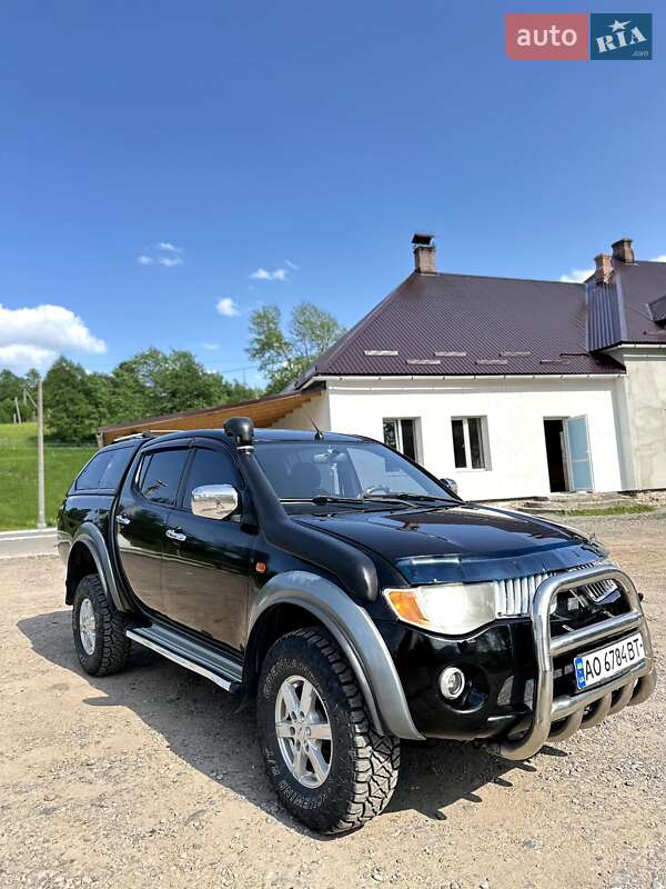 Mitsubishi L 200 (2008)