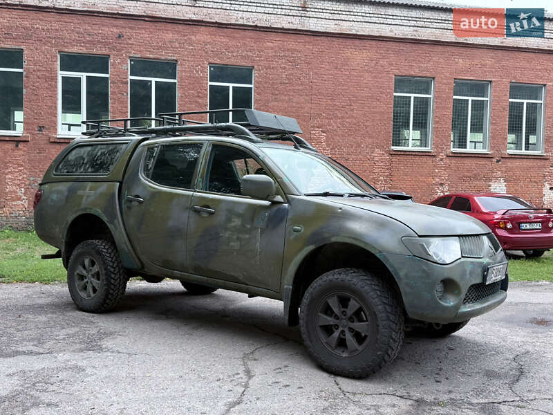 Mitsubishi L 200 (2007)