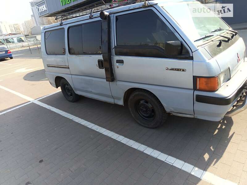 Mitsubishi L 300 (1987)