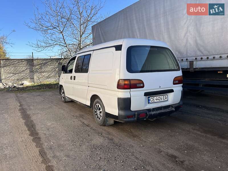 Mitsubishi L 400 (1998)