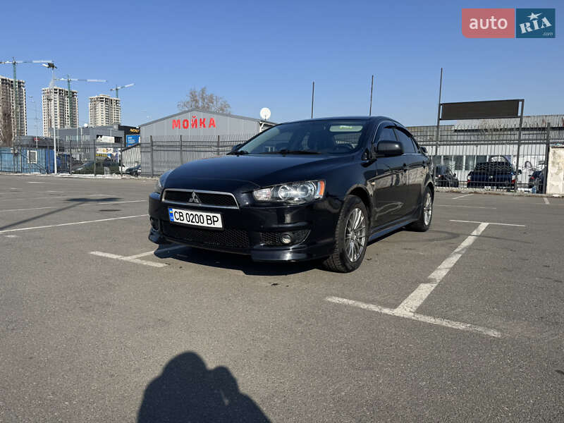 Mitsubishi Lancer (2012)