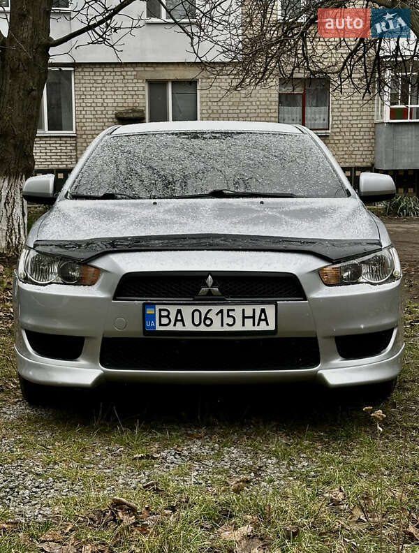 Mitsubishi Lancer (2011)