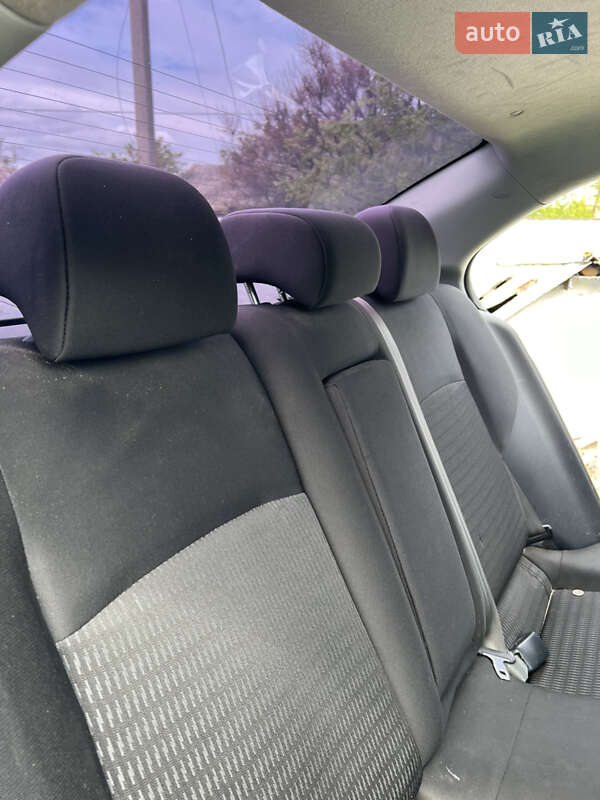 Mitsubishi Lancer (2012)