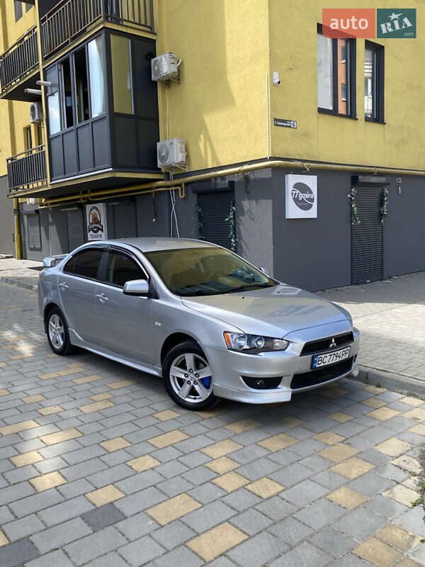 Mitsubishi Lancer (2009)