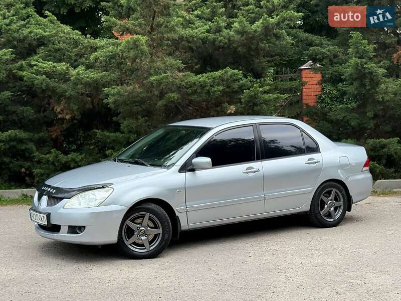 Mitsubishi Lancer (2004)