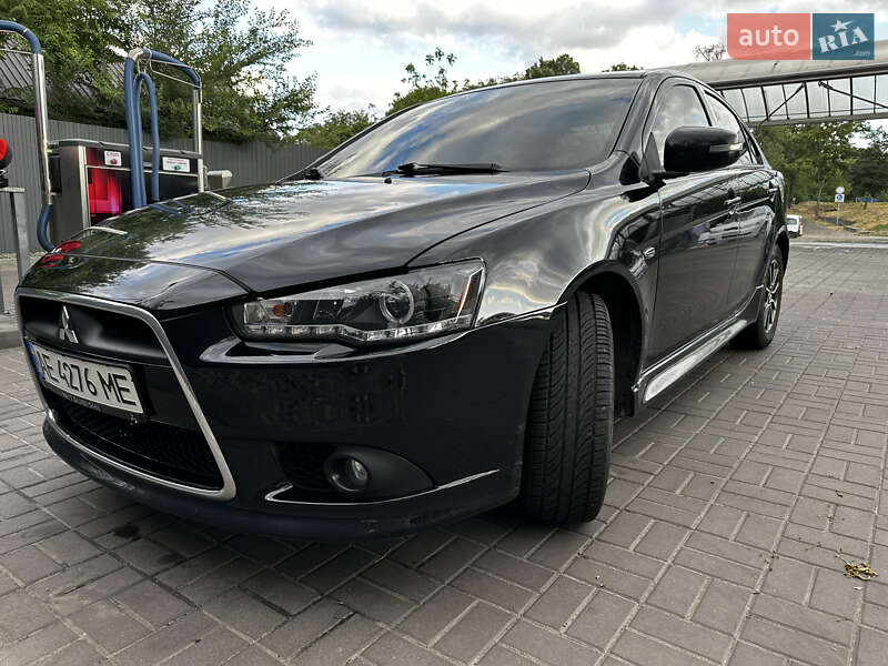 Mitsubishi Lancer (2016)