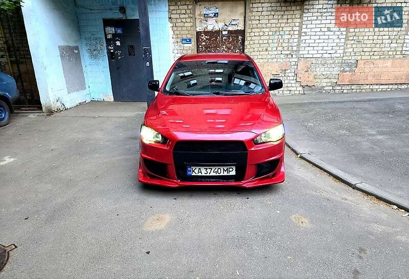 Mitsubishi Lancer (2012)