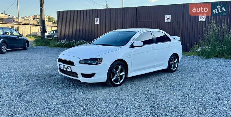Mitsubishi Lancer (2012)