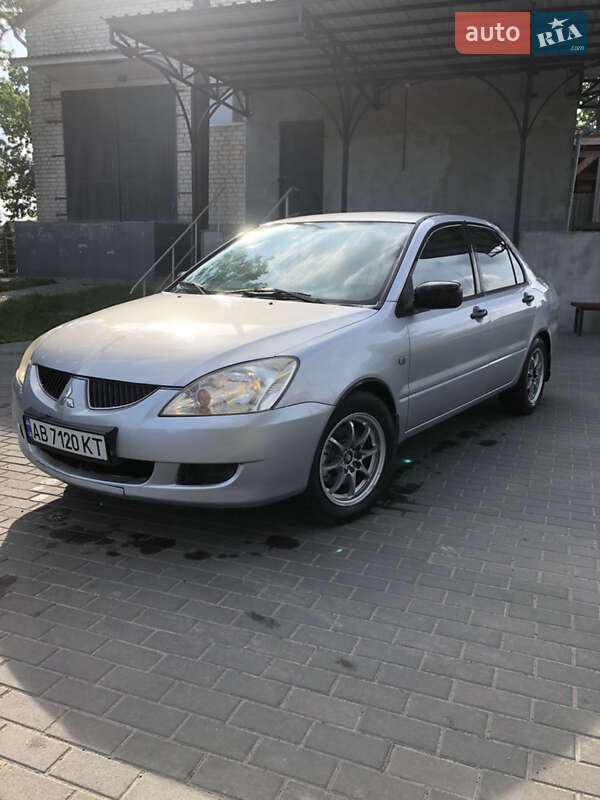 Mitsubishi Lancer (2004)