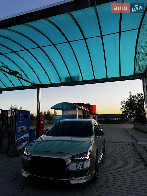 Mitsubishi Lancer (2008)