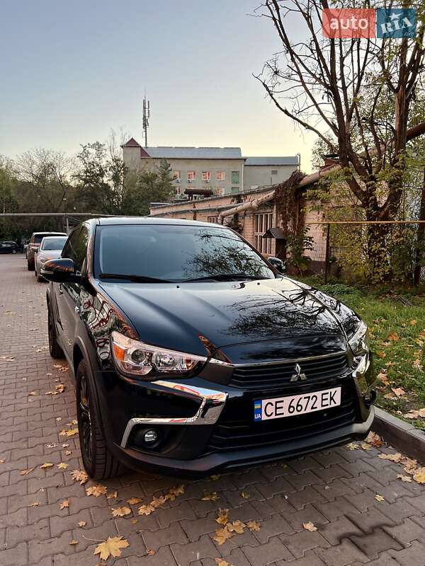 Mitsubishi Outlander sport (2017)
