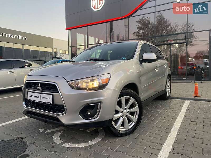 Mitsubishi Outlander sport (2014)