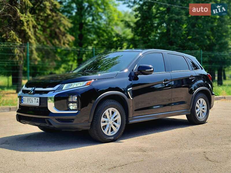 Mitsubishi Outlander sport (2021)